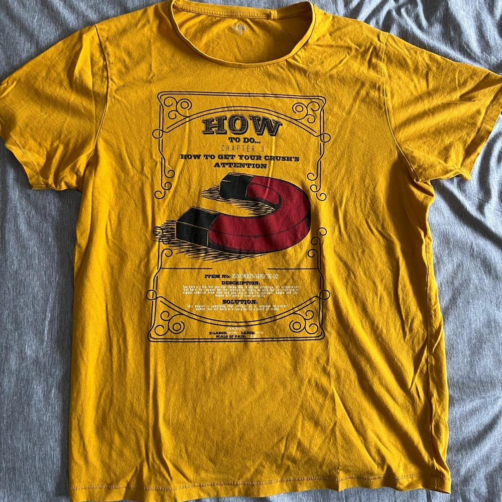 Magnet crush t-shirt, quirky